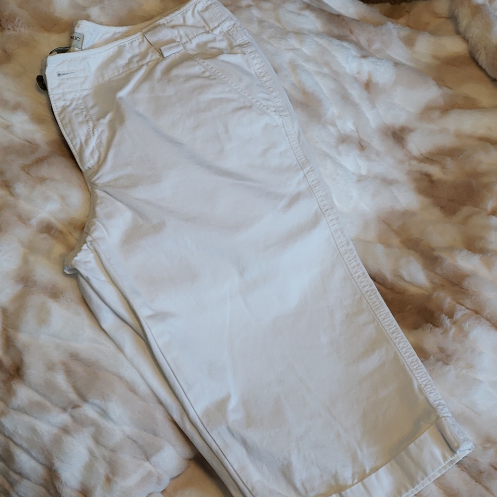 Banana Republic White Bermuda Short